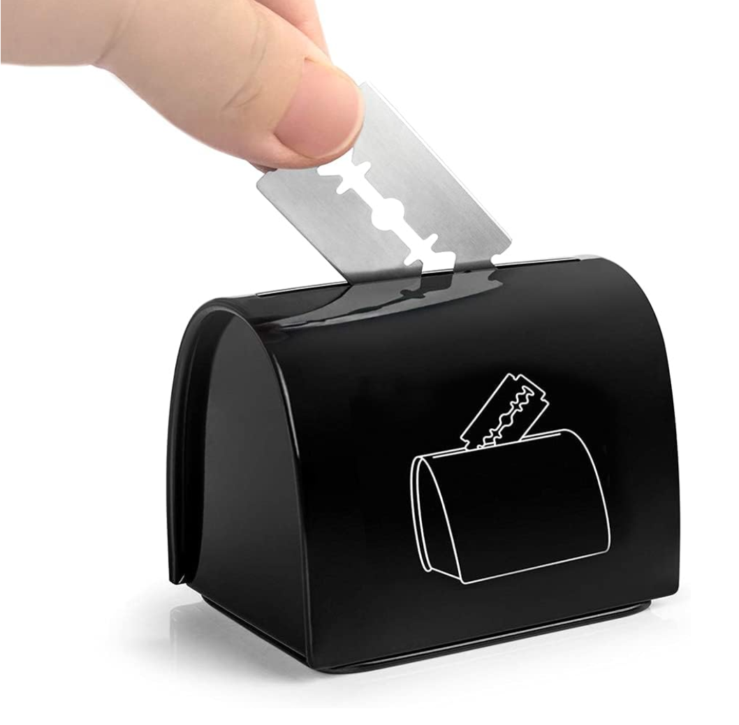 Safety Razor Blade Disposal Box | Black | 6.0 cm x 4.5 cm x 5.3 cm