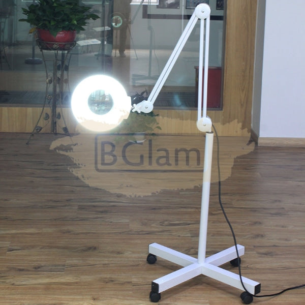 Magnifying Floor Lamp With Rolling Stand