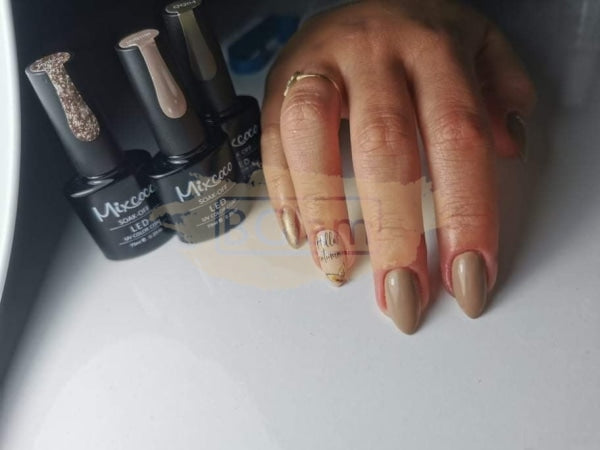 Mixcoco Soak-Off Gel Polish 7.5Ml - Brown 137 (Qq 04) Nail