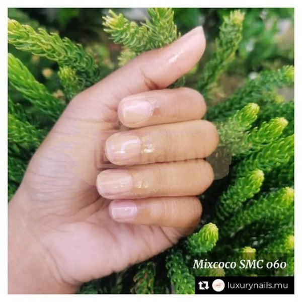 Mixcoco Soak-Off Gel Polish 15Ml - Naked 197 (Smc 060 Sheer) Nail